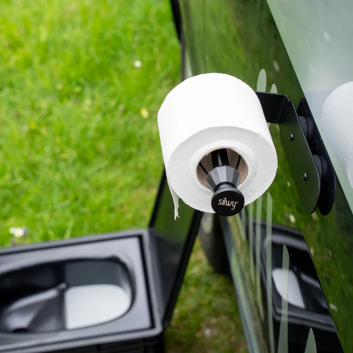 Magnetic toilet roll holder incl. metal strip