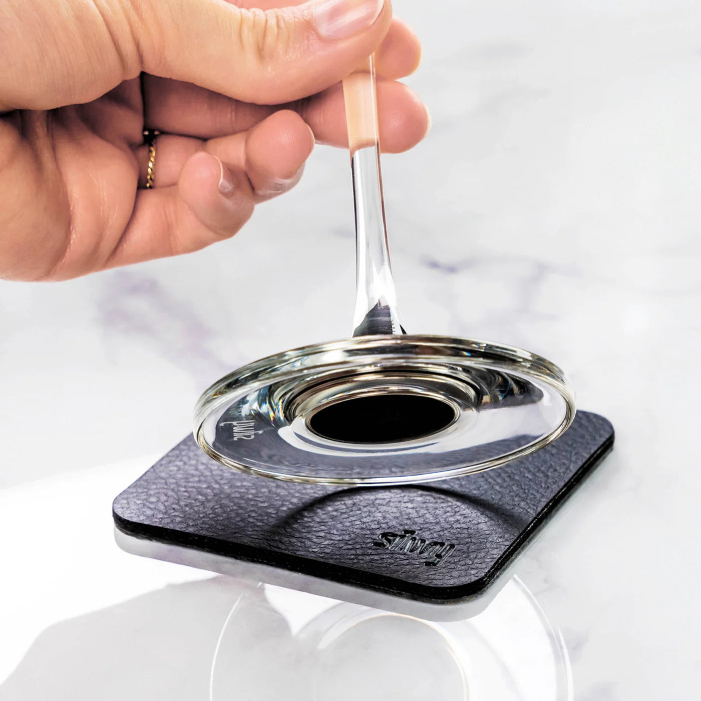 Magnetic Crystal Glass CHAMPAGNE