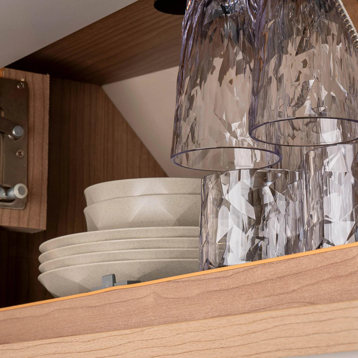 Universal Magnetic Plate