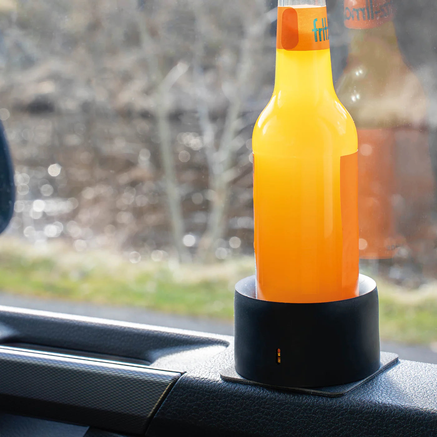 UNIVERSAL magnetic holder for cans and bottles incl. pad