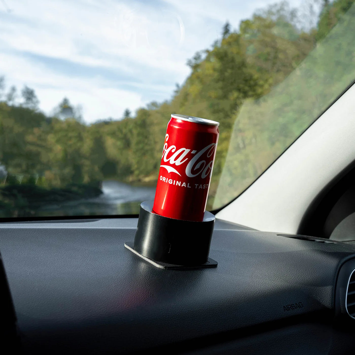 UNIVERSAL magnetic holder for cans and bottles incl. pad