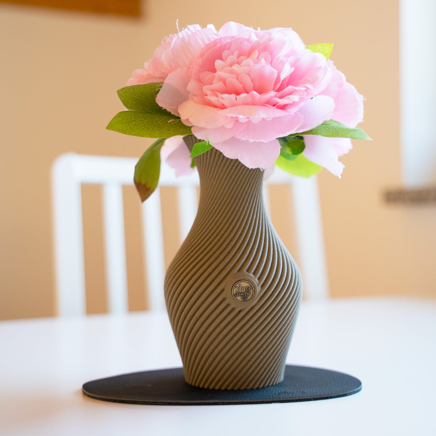 Vase magnétique