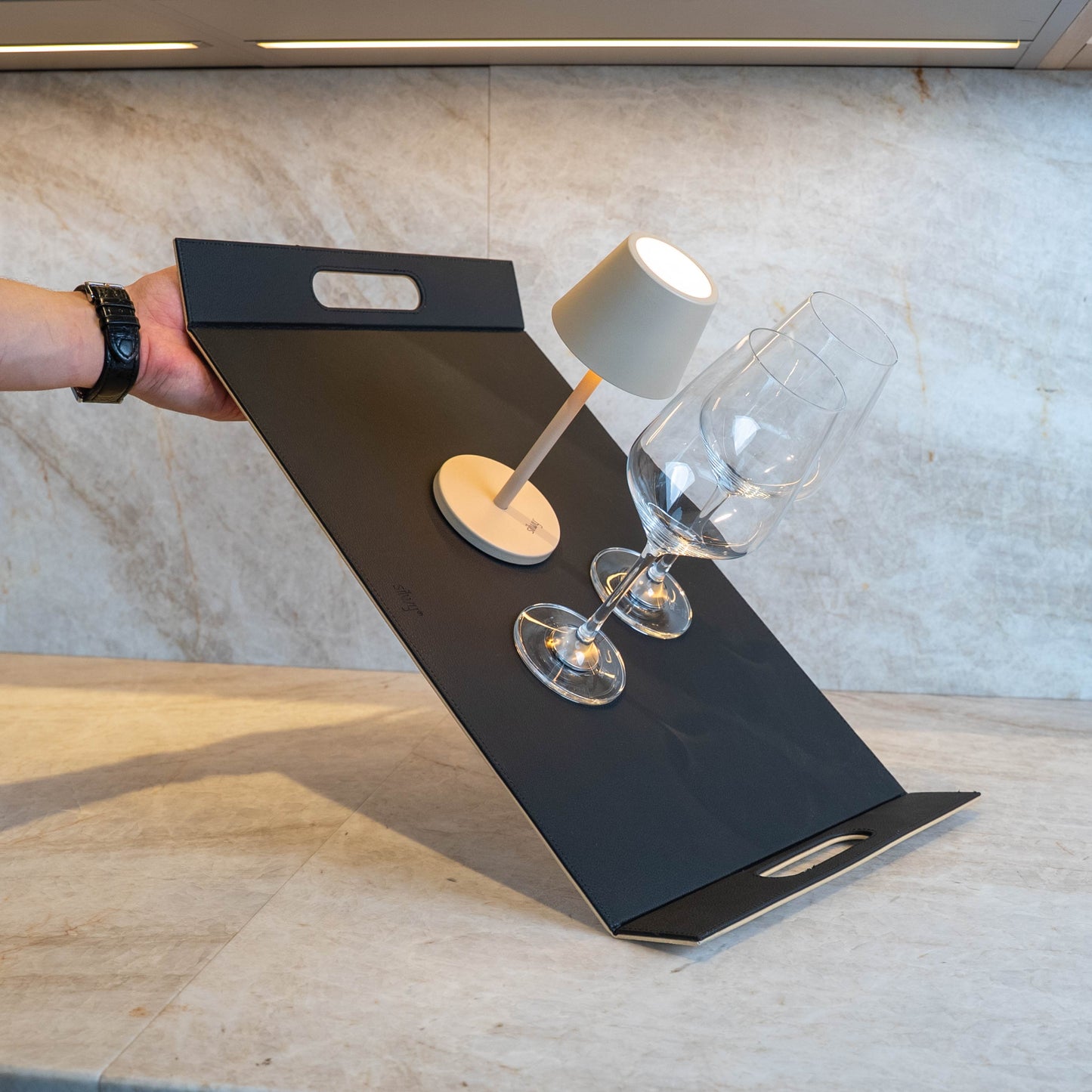 Magnetic-Tray FLIP