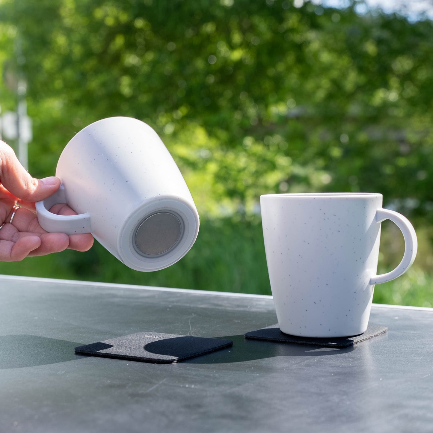 Magnetic plastic cups DOLOMIT