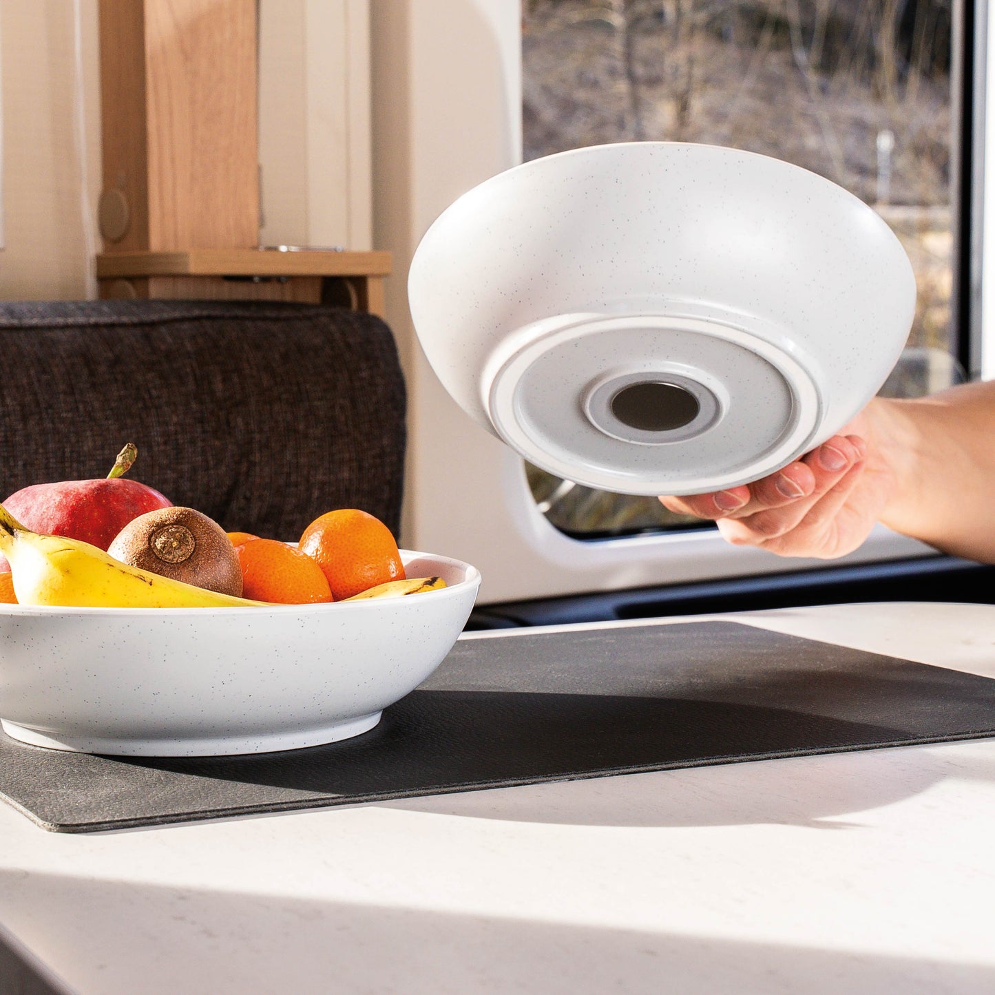 Magnetic plastic feeding bowls DOLOMIT ⌀ 20 cm