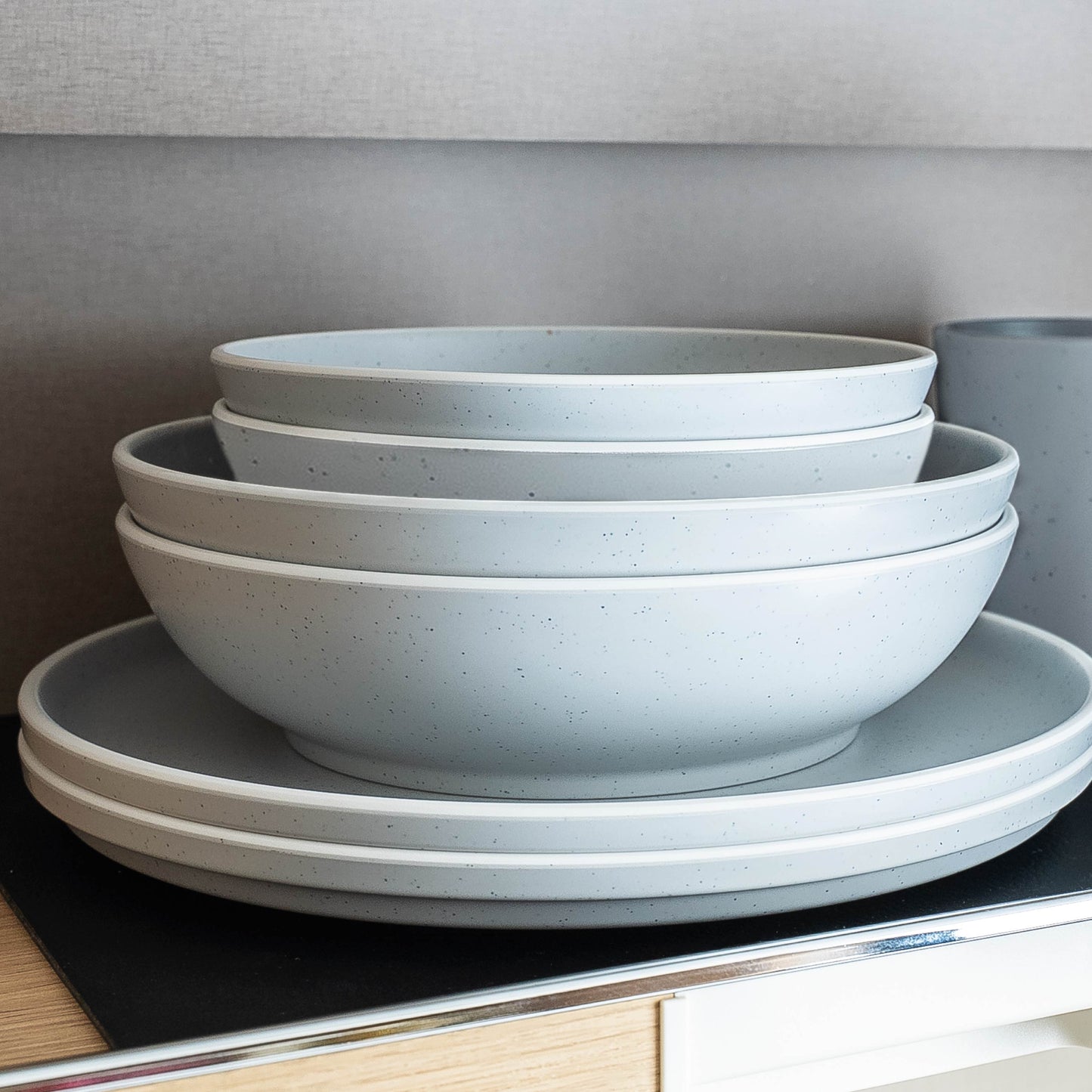 Magnetic plastic plate DOLOMIT ⌀ 25 cm