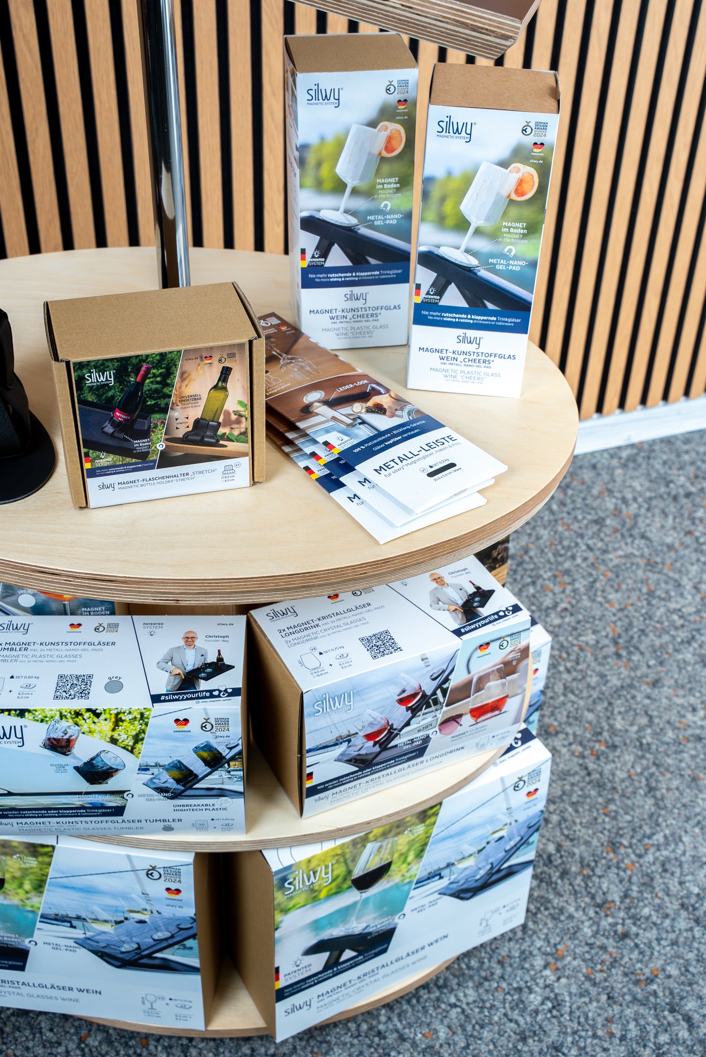 POS DISPLAY "Boat on the Ocean"