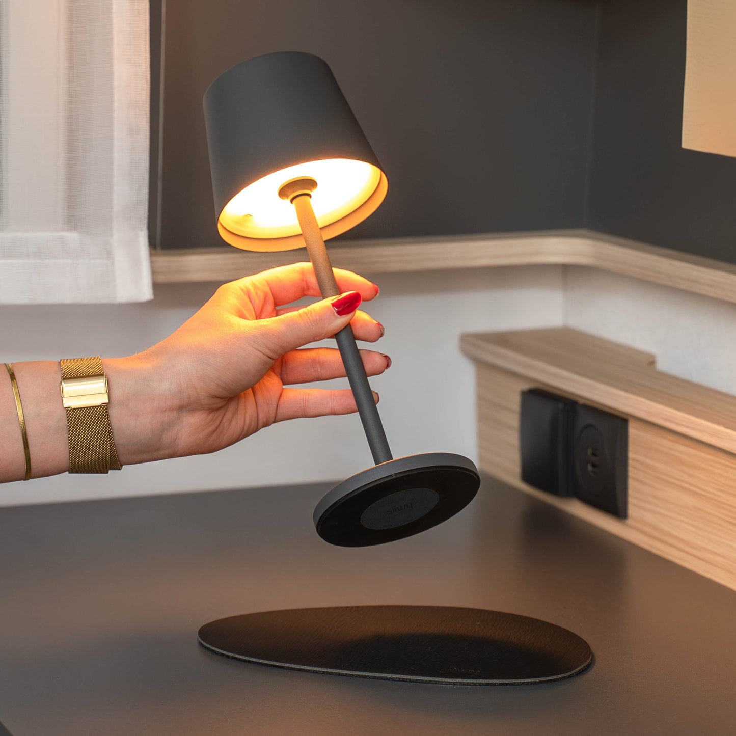 Lampe magnétique
