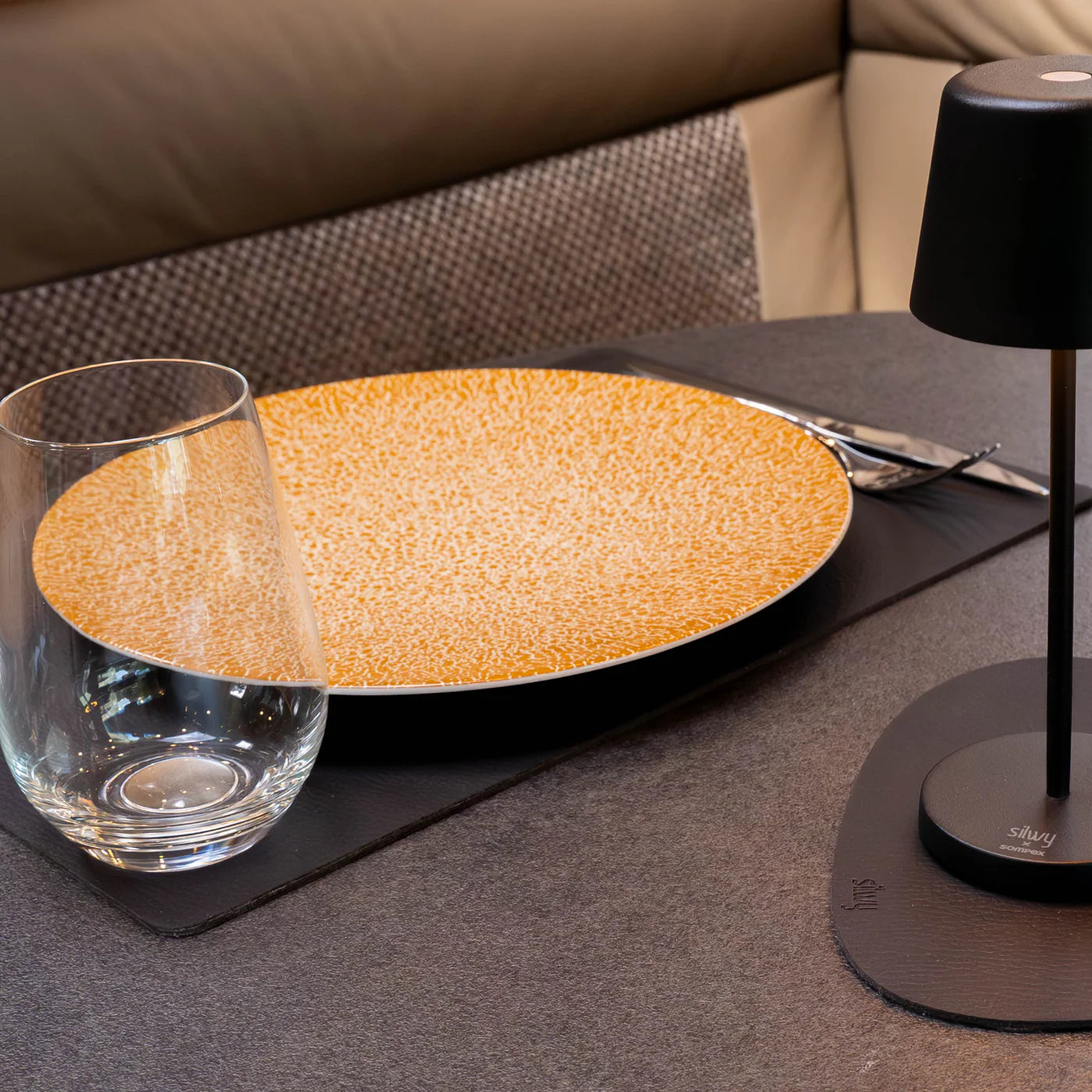 Magnetic Dinner Plates Apricot